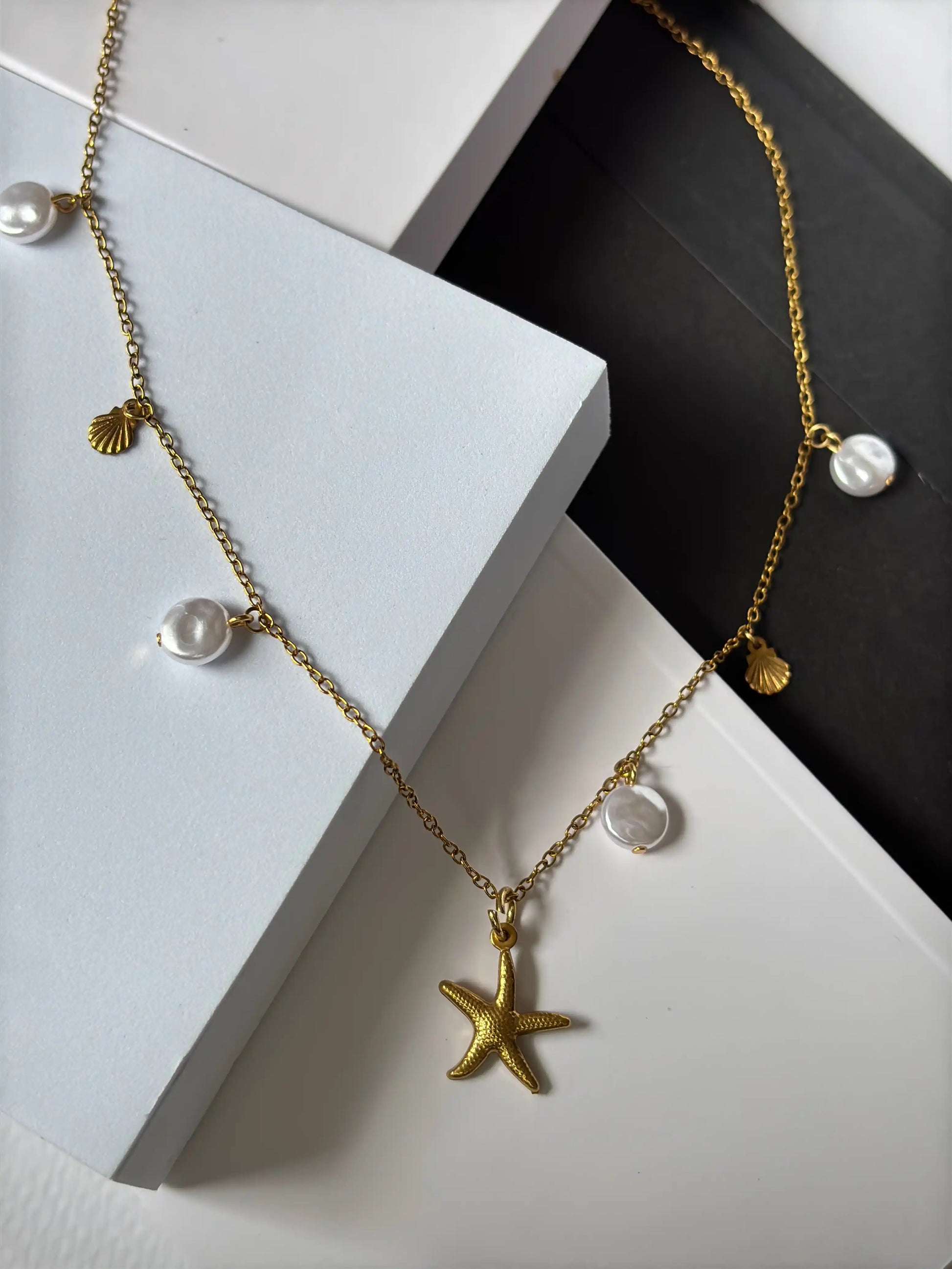 Ocean Breeze Necklace – 18K Gold-Plated Waterproof Stainless Steel